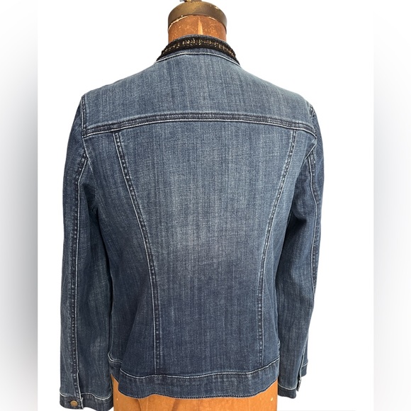 CHICO EUC Denim Jacket with metal button closure 2 front flat pockets SZ medium - Picture 2 of 7
